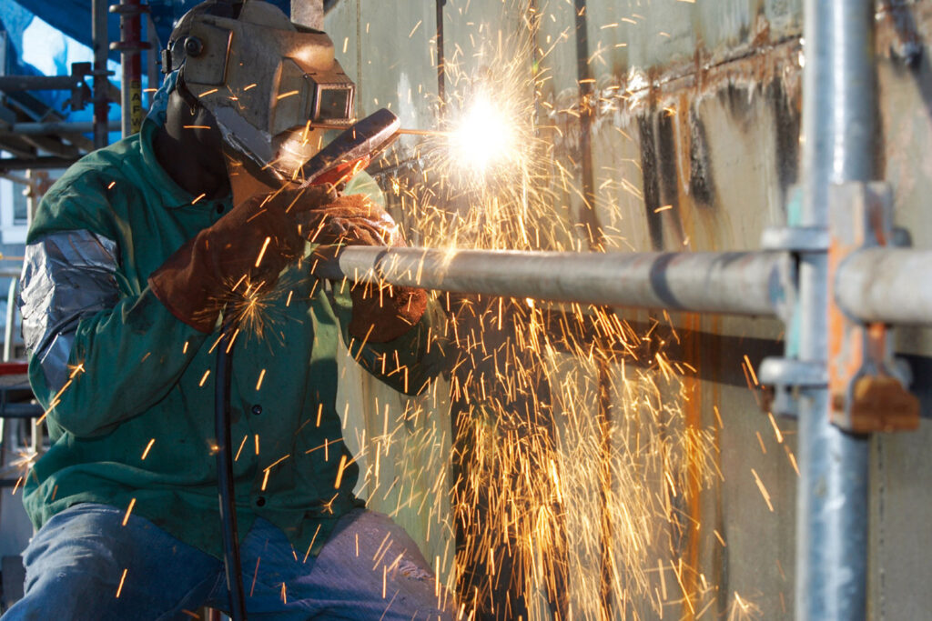Stainless steel cable ties for welding environments