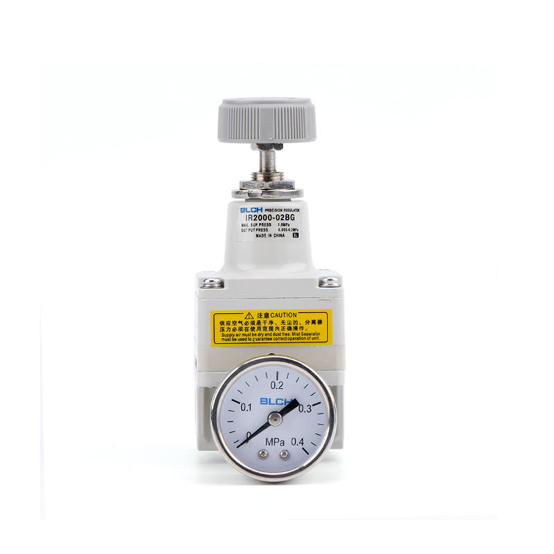 IR precision air regulator with gauge