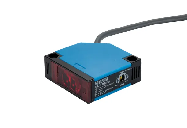 E3JK-DS30D-diffuse-reflection-photoelectric-sensor-front.webp